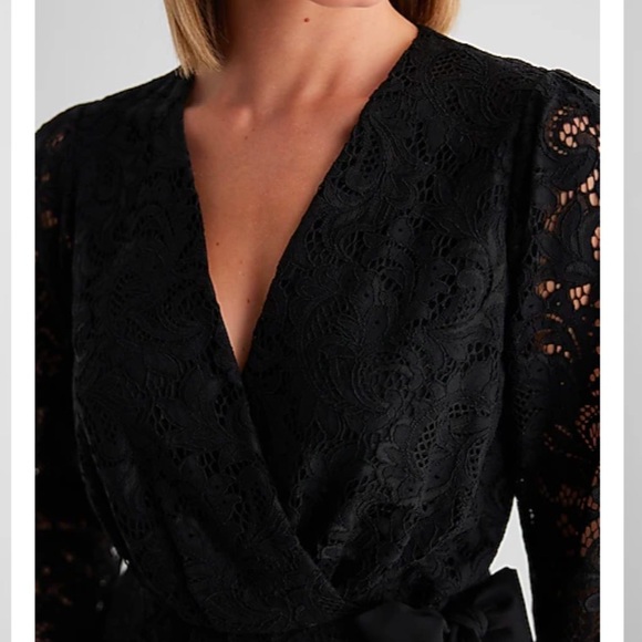 Express Lace V-Neck Long Sleeve Tie Waist Peplum Top - Picture 7 of 16